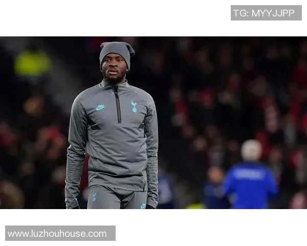 无脑黑人足球球星的崛起与挑战如何影响世界足坛的未来发展