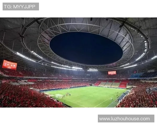 足球球星场：打造全新足球文化体验空间 引领球迷互动与娱乐新潮流